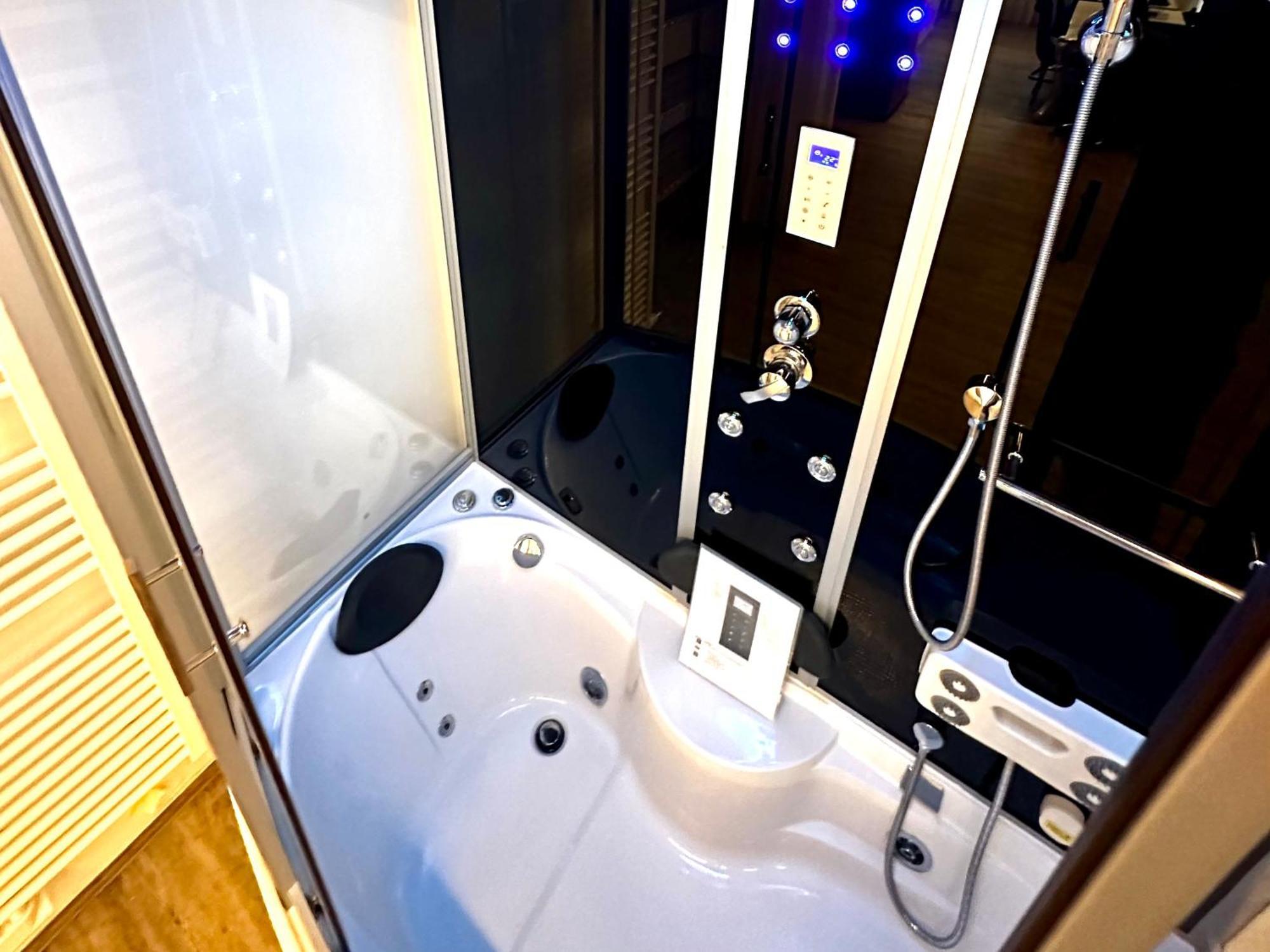 Beefree Whirlpoolsuite34-Free Parking & Fast Internet Passau Buitenkant foto